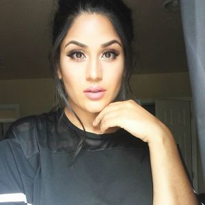 Meet your Posher, Muni